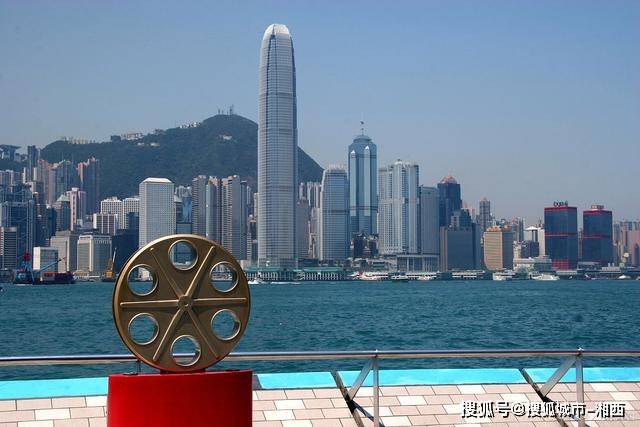 香港2025最准马资料免费,香港2025最准马资料免费，探索与揭秘