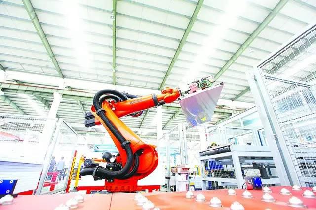 2025正版免费资料,探索未来教育，正版免费资料的机遇与挑战